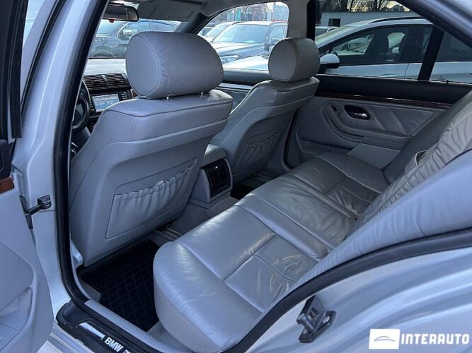 BMW 525 43 interauto-car