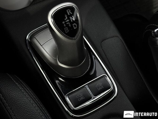 Mitsubishi Outlander 48 interauto-car