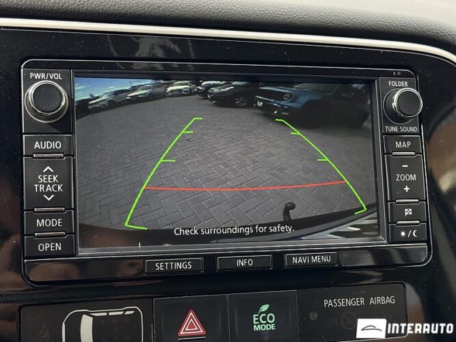 Mitsubishi Outlander 46 interauto-car