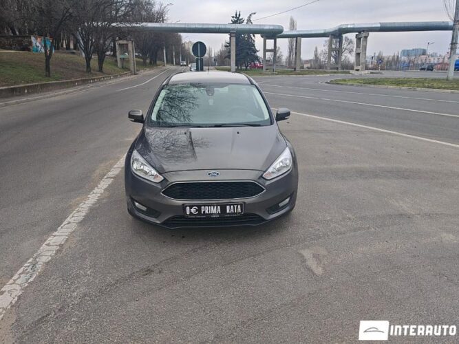 Ford Focus 28 interauto-car