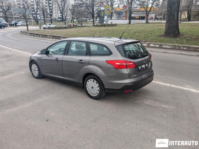 Ford Focus 34 interauto-car