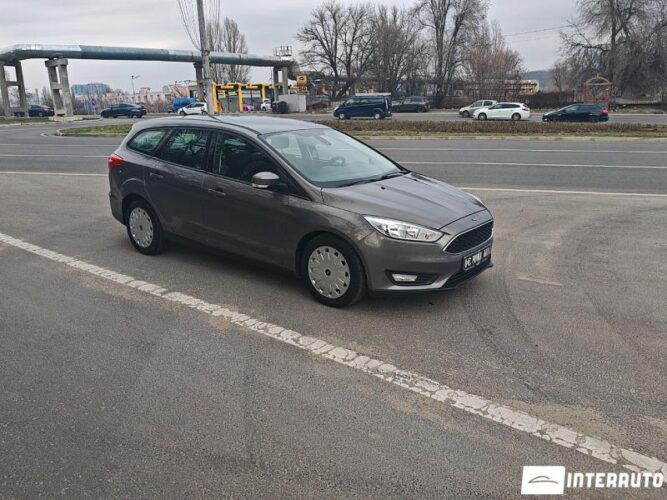 Ford Focus 29 interauto-car