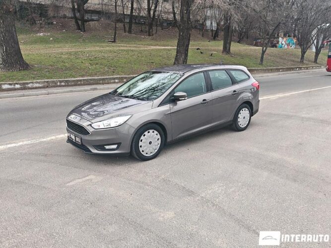 Ford Focus 27 interauto-car