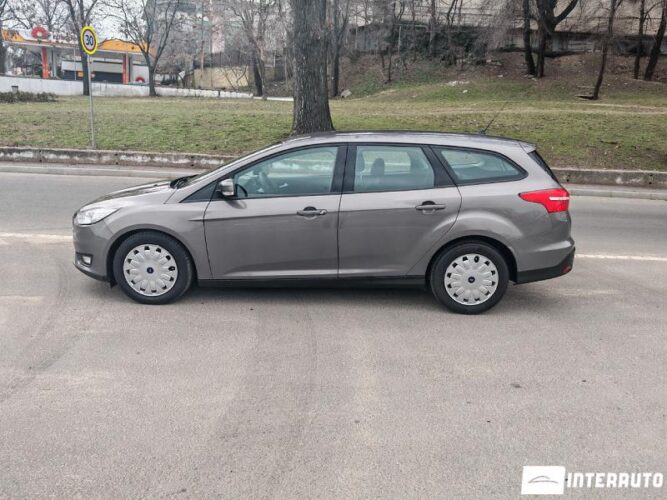 Ford Focus 31 interauto-car