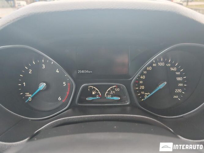 Ford Focus 36 interauto-car