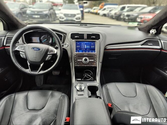 Ford Fusion 35 interauto-car