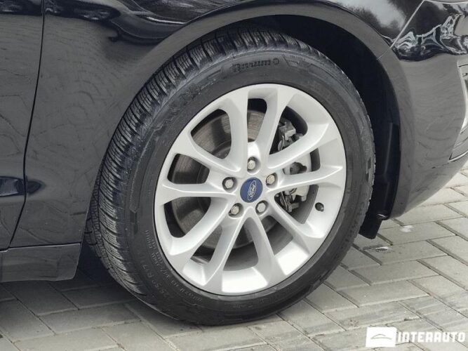 Ford Fusion 47 interauto-car
