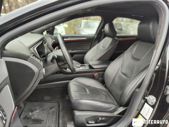 Ford Fusion 34 interauto-car