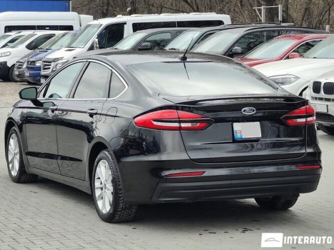 Ford Fusion 33 interauto-car