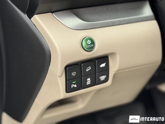 Honda CR-V 45 interauto-car