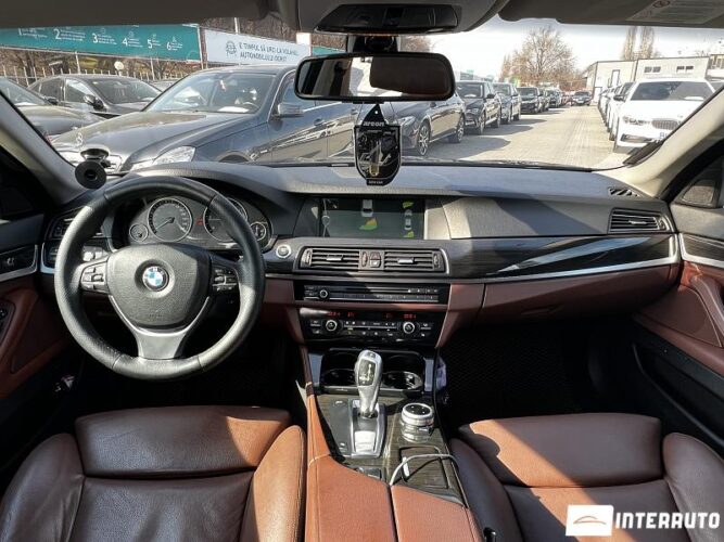BMW 530 38 interauto-car