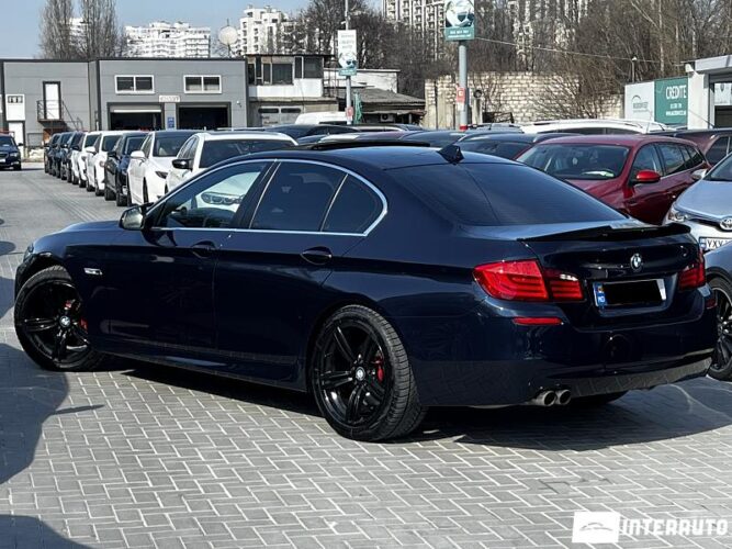 BMW 530 33 interauto-car