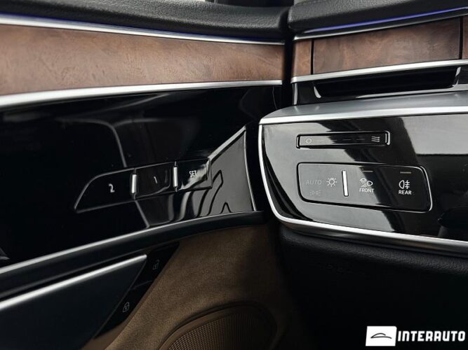 Audi A8 52 interauto-car