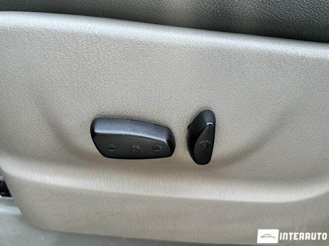 Chrysler Voyager 48 interauto-car