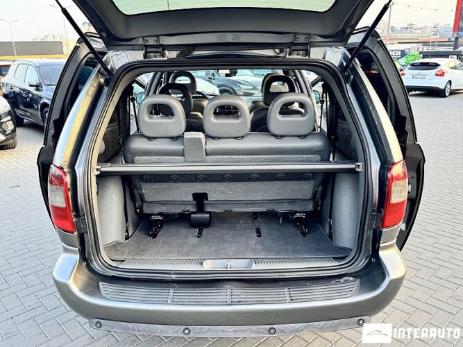 Chrysler Voyager 51 interauto-car