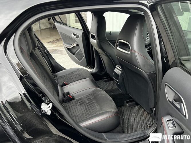 Mercedes GLA 180 46 interauto-car