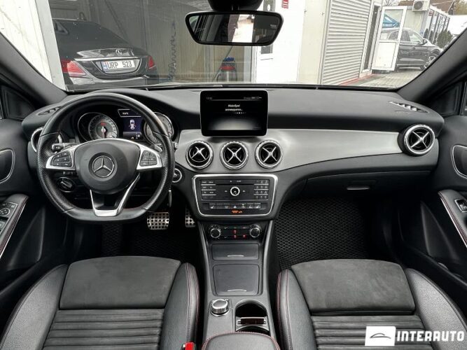 Mercedes GLA 180 36 interauto-car