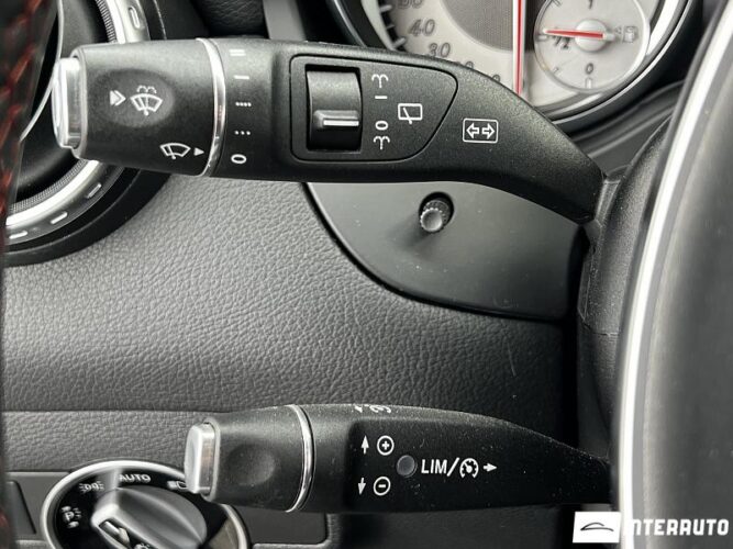 Mercedes GLA 180 44 interauto-car