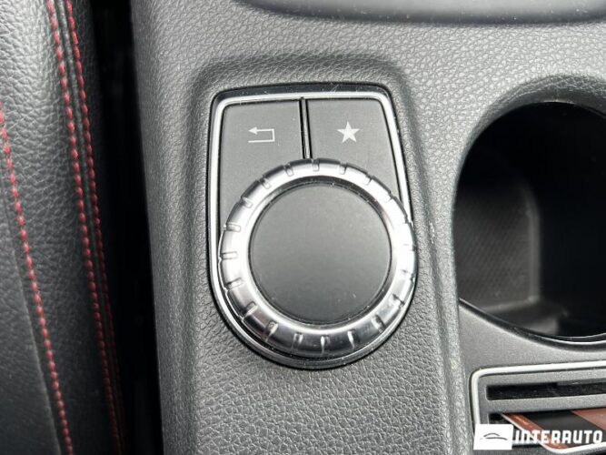 Mercedes GLA 180 41 interauto-car