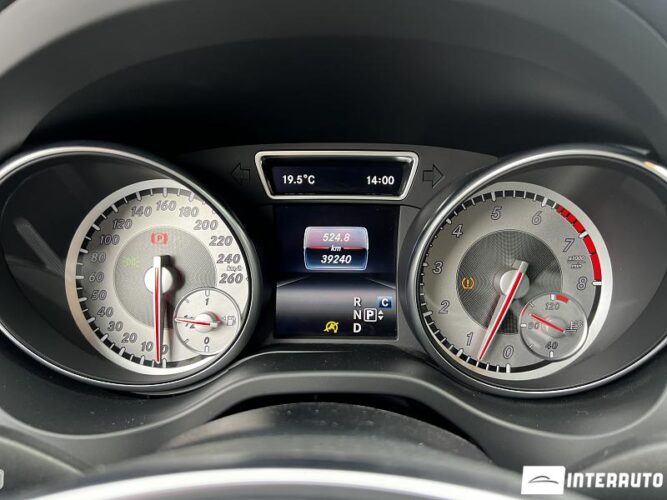 Mercedes GLA 180 38 interauto-car