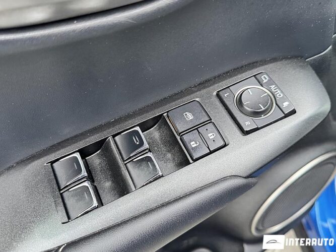 Lexus NX 300H 50 interauto-car