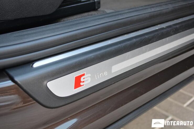 Audi Q5 43 interauto-car