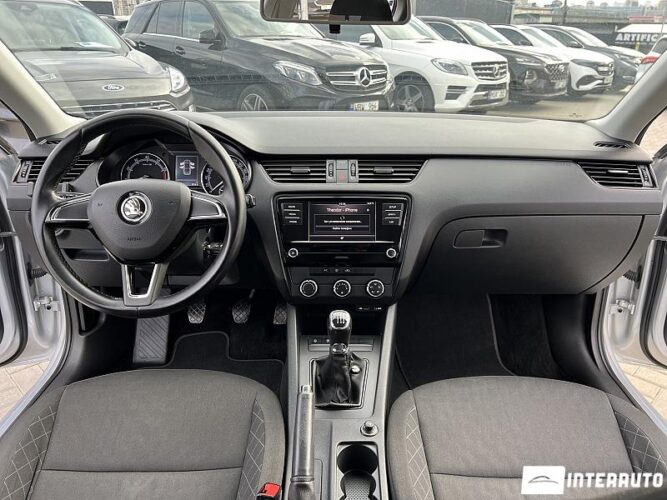 Skoda Octavia 34 interauto-car