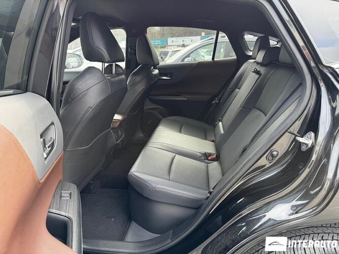 Toyota Venza 55 interauto-car