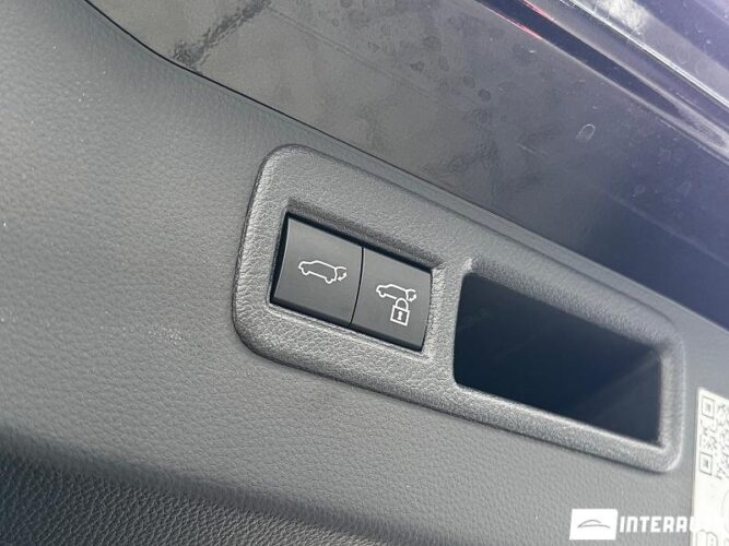 Toyota Venza 58 interauto-car