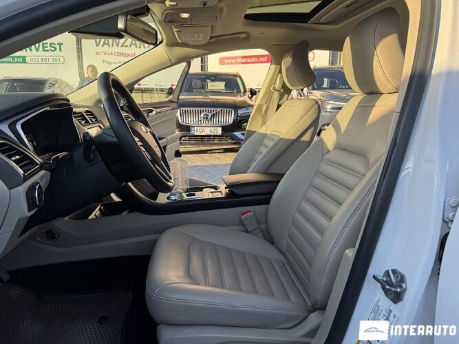 Ford Fusion 38 interauto-car