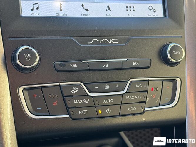 Ford Fusion 45 interauto-car