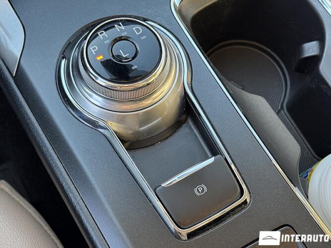 Ford Fusion 46 interauto-car