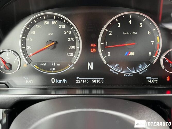 BMW X5M 45 interauto-car