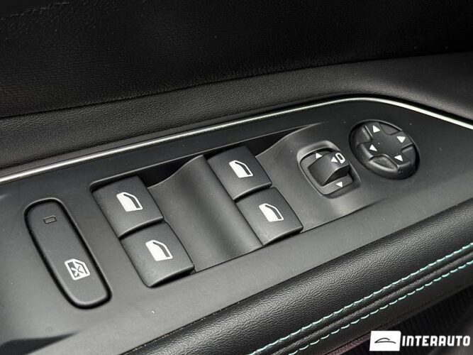 Peugeot 5008 55 interauto-car