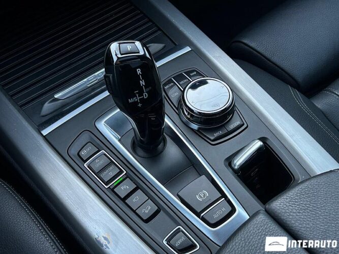 BMW X5 4.0e 49 interauto-car