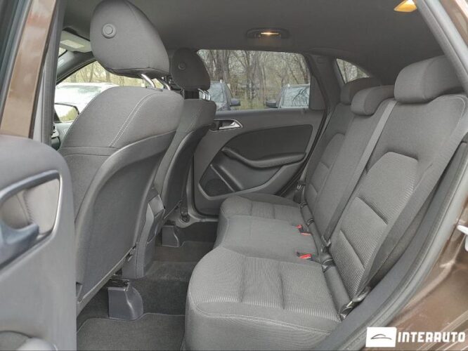 Mercedes B 180 37 interauto-car