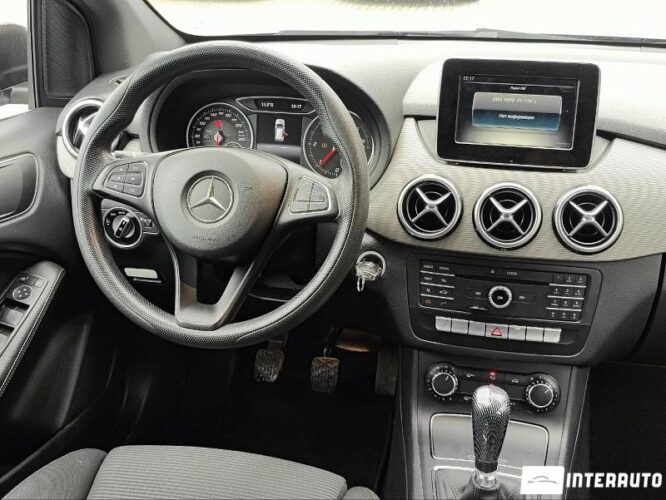 Mercedes B 180 38 interauto-car