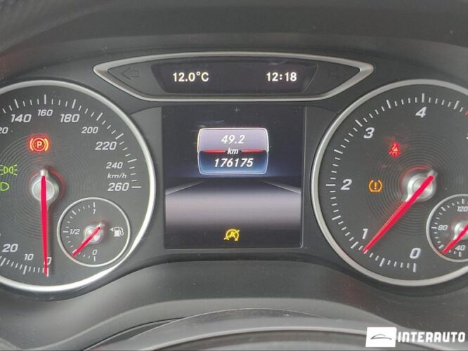 Mercedes B 180 39 interauto-car