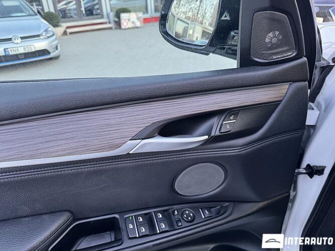 BMW X5 2.5D 47 interauto-car