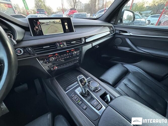 BMW X5 2.5D 56 interauto-car