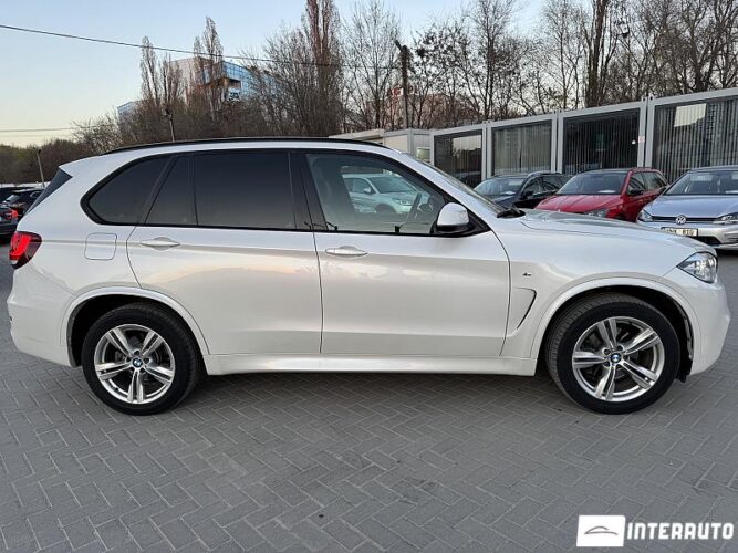 BMW X5 2.5D 45 interauto-car