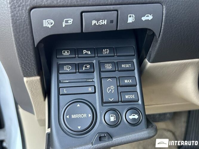 Lexus GS 300 45 interauto-car