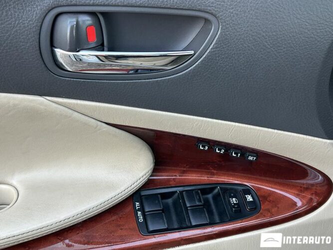 Lexus GS 300 38 interauto-car
