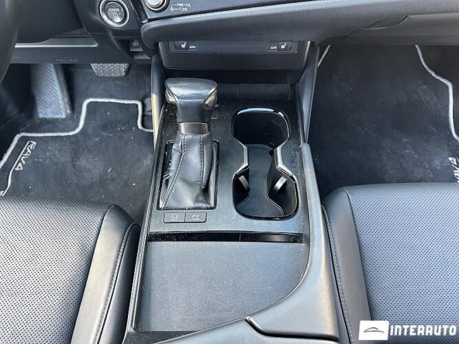 Lexus ES 300h 46 interauto-car