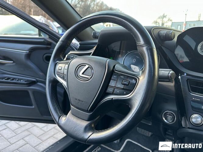 Lexus ES 300h 42 interauto-car