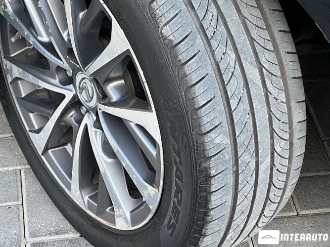 Lexus ES 300h 56 interauto-car