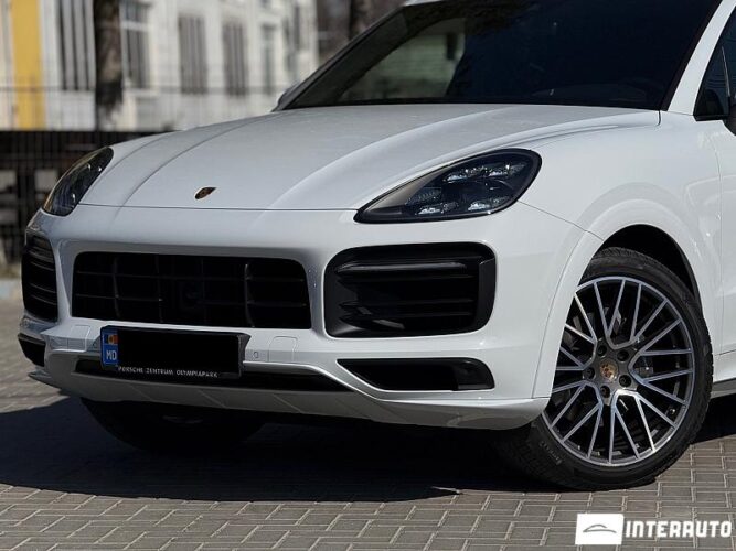 Porsche Cayenne 42 interauto-car