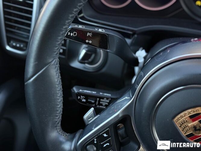 Porsche Cayenne 50 interauto-car