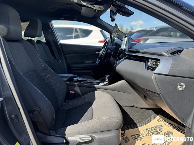 Toyota C-HR 50 interauto-car