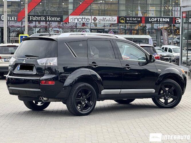 Mitsubishi Outlander XL 36 interauto-car